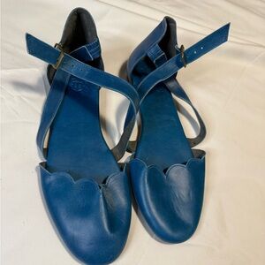 Chic Blue Women's Flats with Strap